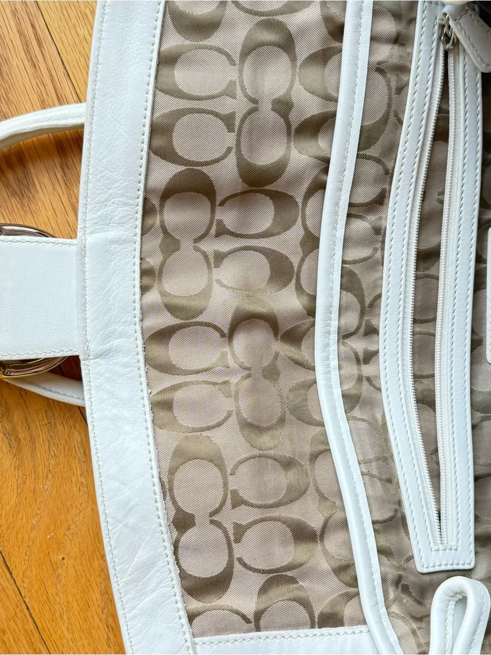 Coach classic shoulder